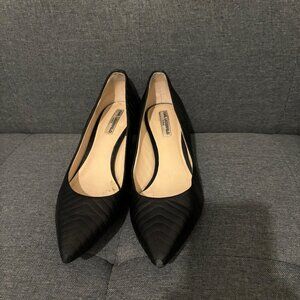 Karl Lagerfeld Chevron Leather Kitten Heel Pumps Size 7